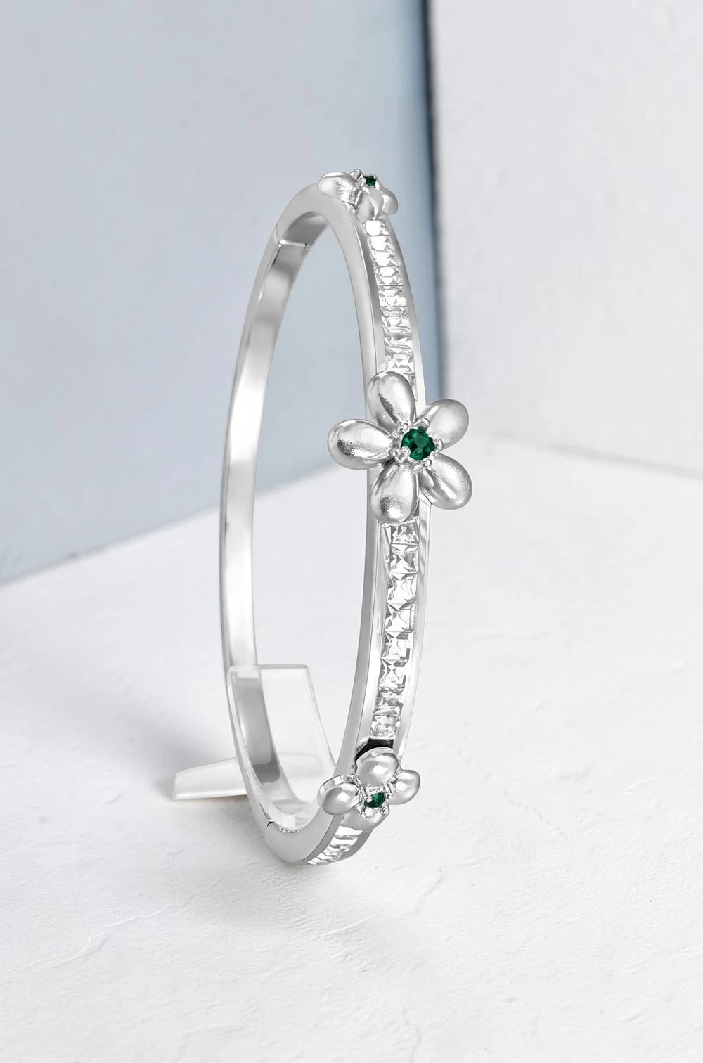 Stainless Steel Floral Crystal Bangle Bracelet – Gold or Silver