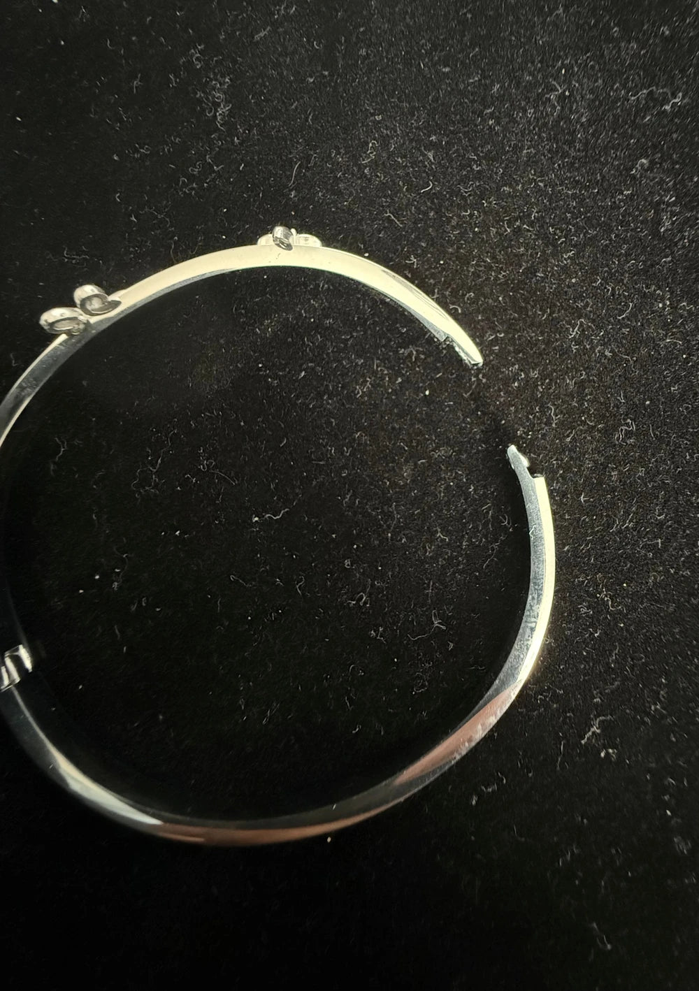 Stainless Steel Floral Crystal Bangle Bracelet – Gold or Silver